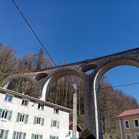 Chez Ana A Morez 莫尔比耶 外观 照片